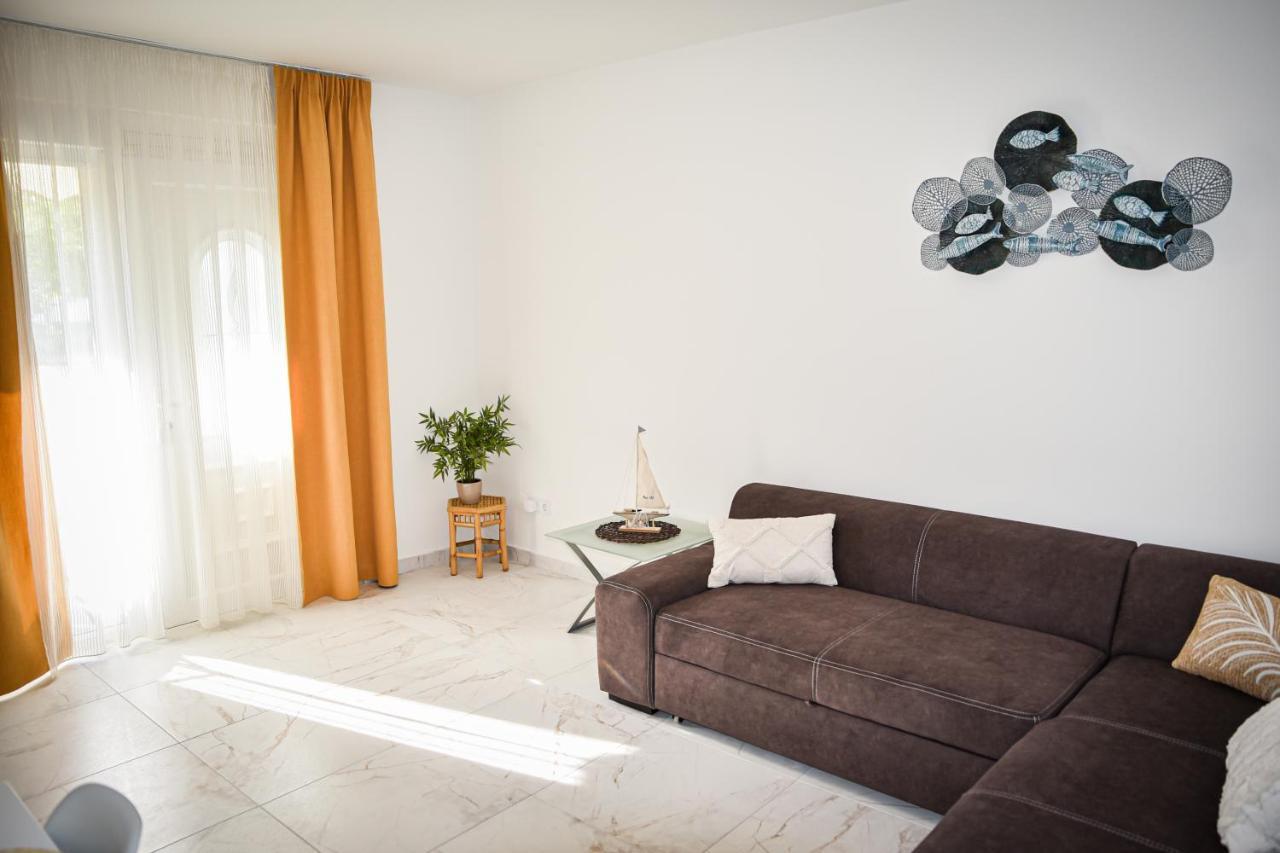 Locus Apartments 佩特坎内 外观 照片