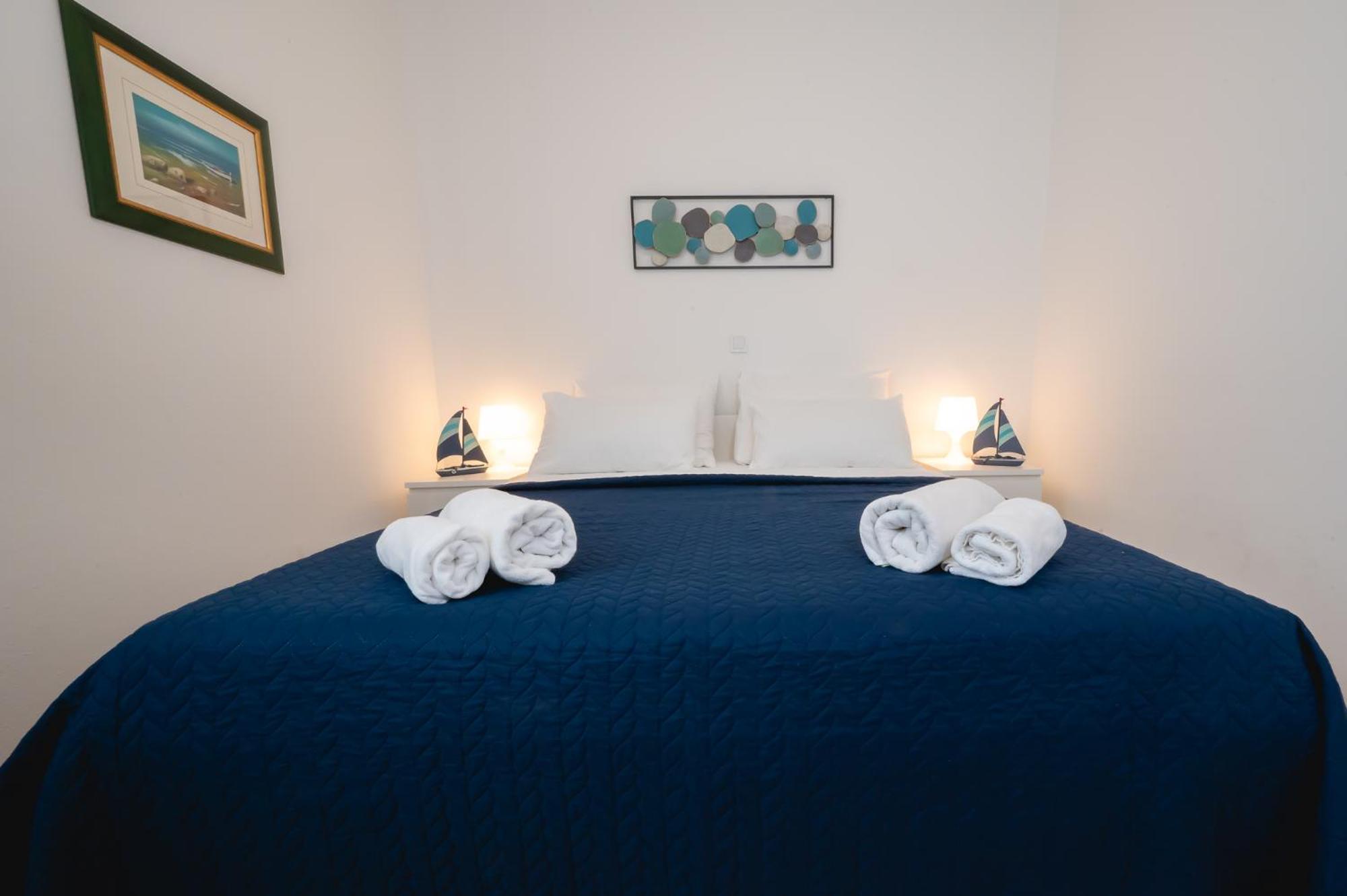 Locus Apartments 佩特坎内 外观 照片