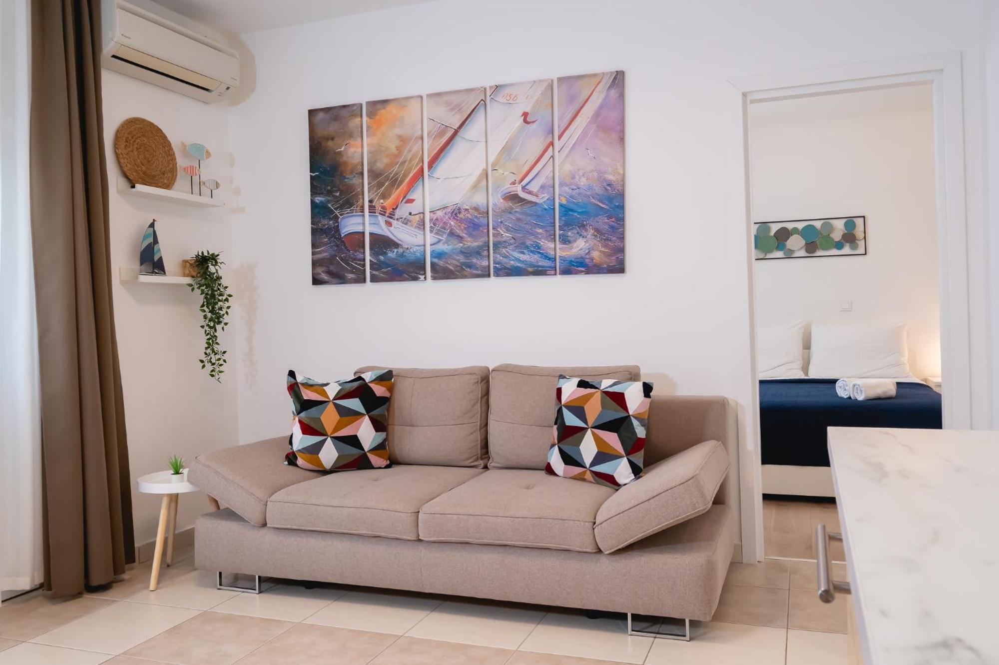 Locus Apartments 佩特坎内 外观 照片