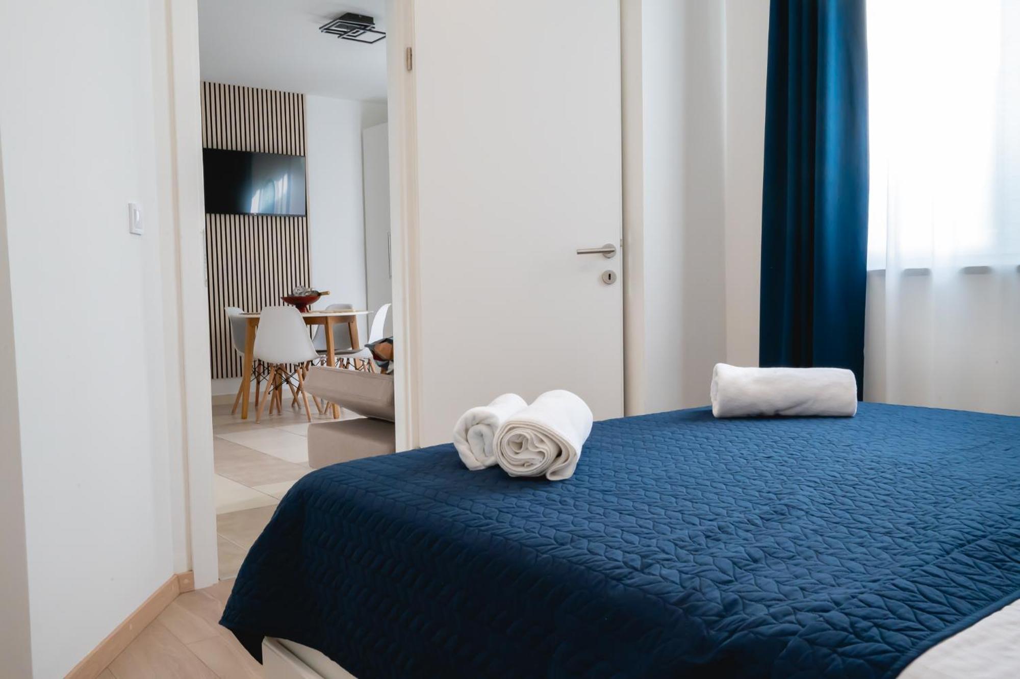Locus Apartments 佩特坎内 外观 照片
