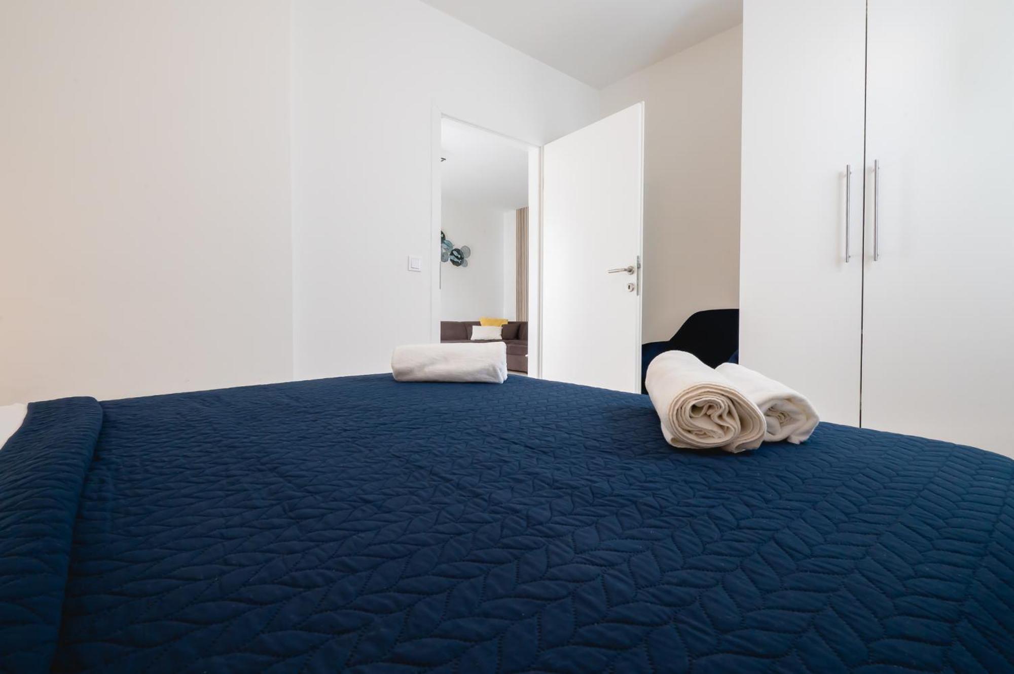 Locus Apartments 佩特坎内 外观 照片