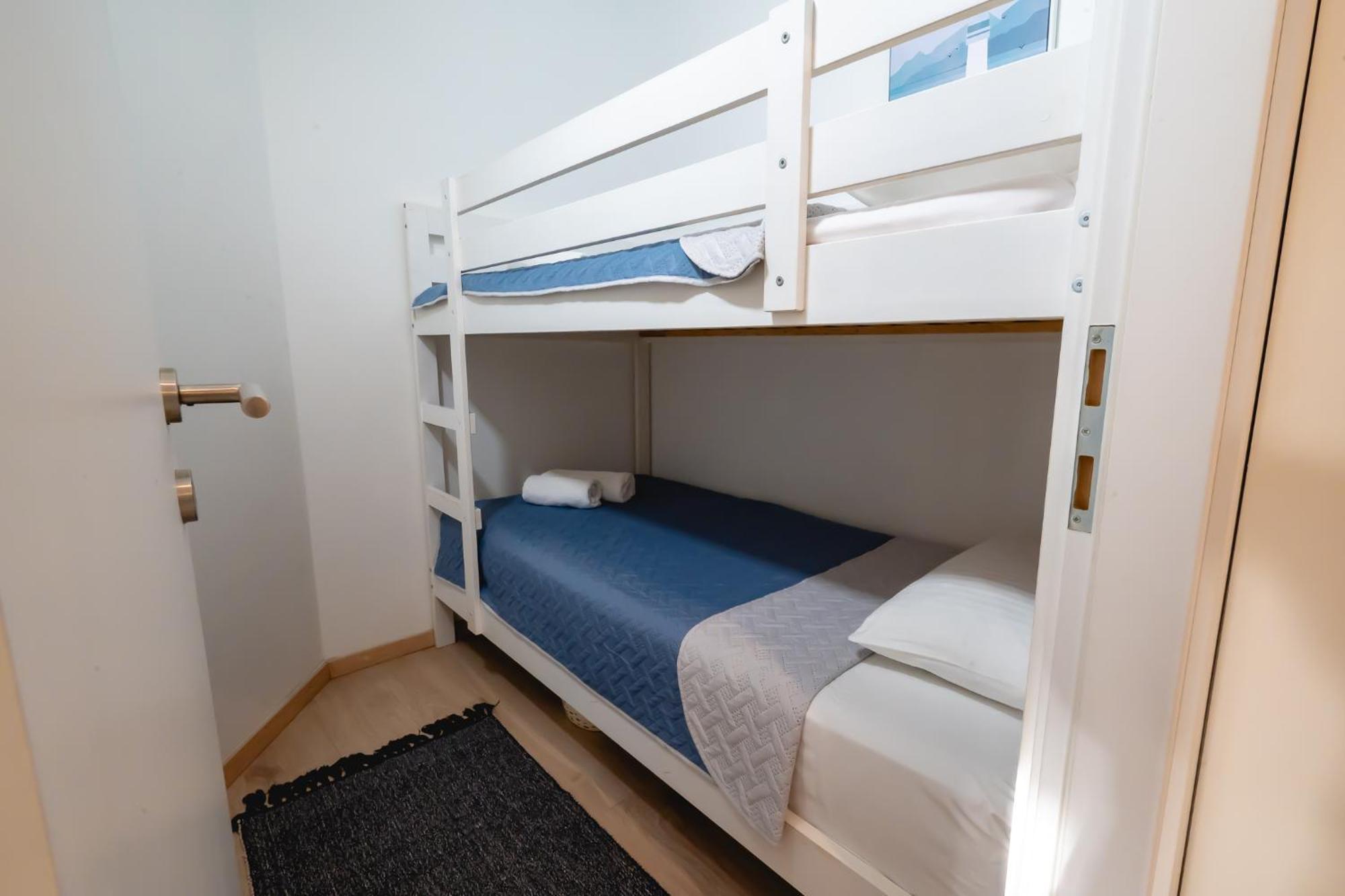 Locus Apartments 佩特坎内 外观 照片
