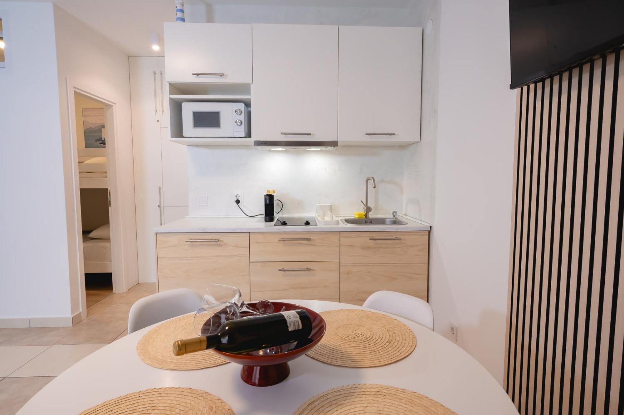 Locus Apartments 佩特坎内 外观 照片