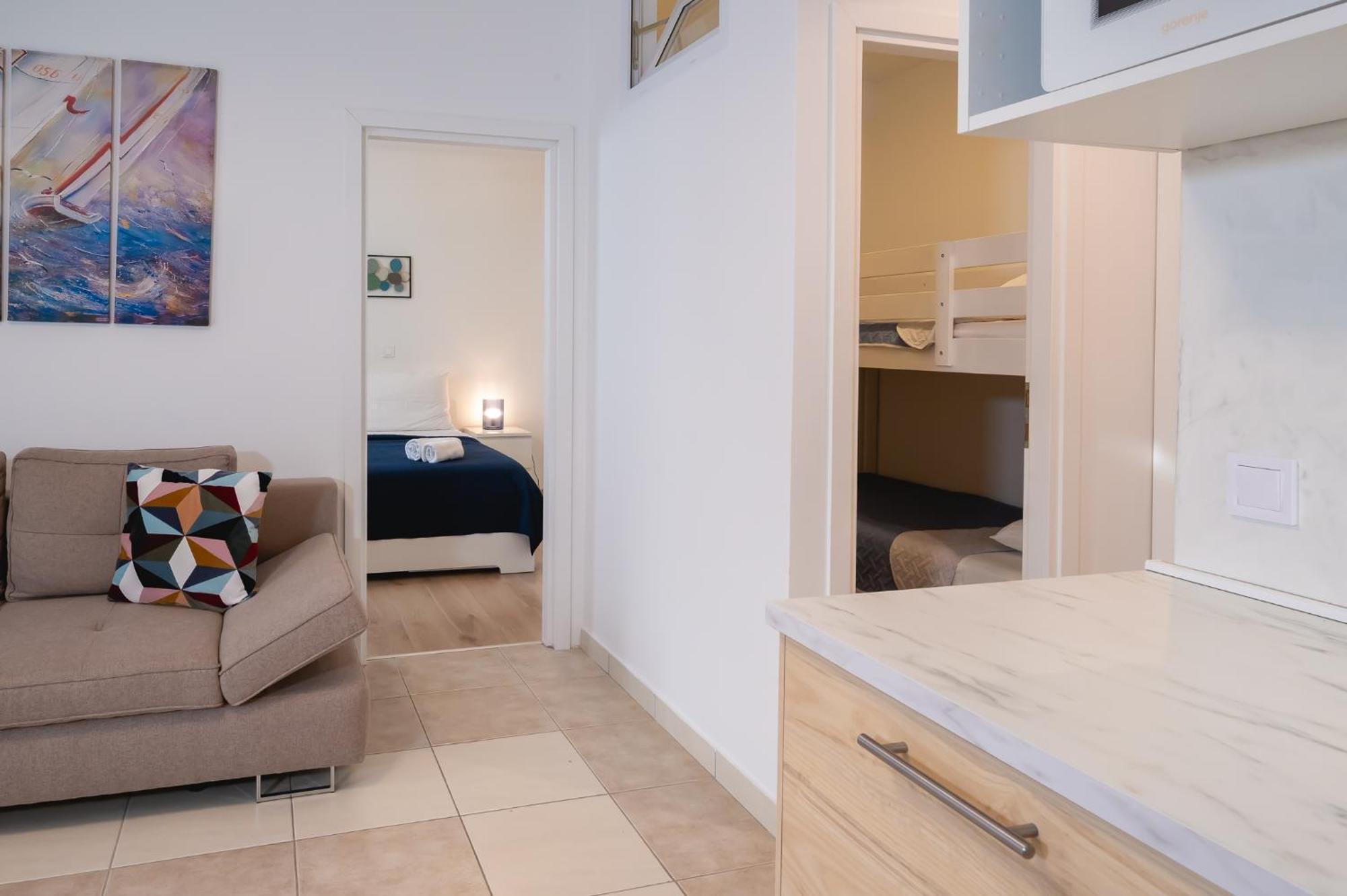 Locus Apartments 佩特坎内 外观 照片